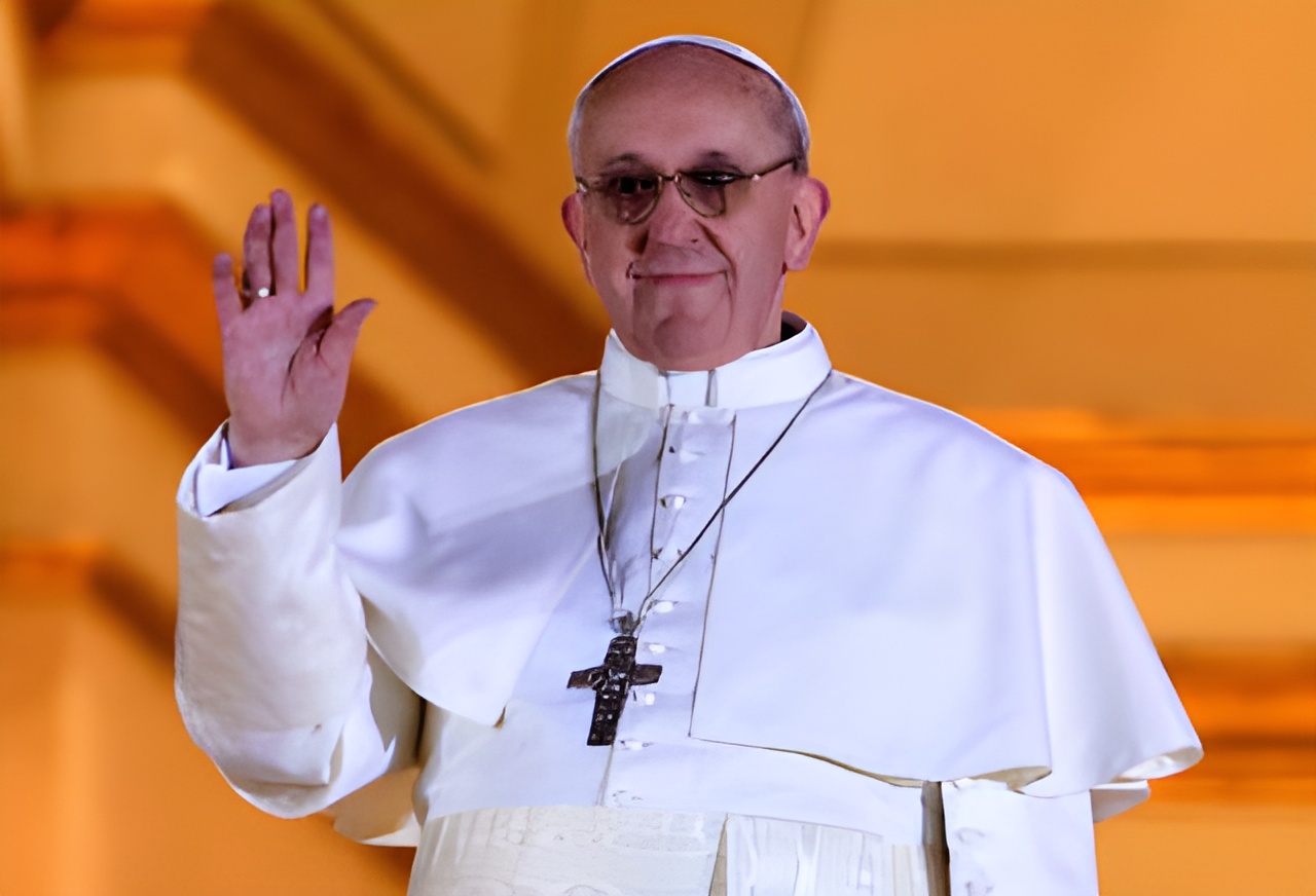 Le Pape s'adresse à la foule
